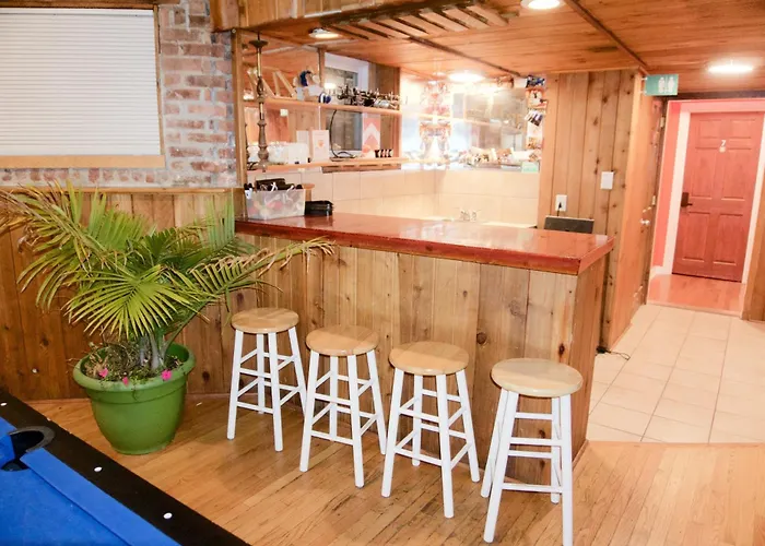 Wrigley Hostel - Chicago (Adults Only)